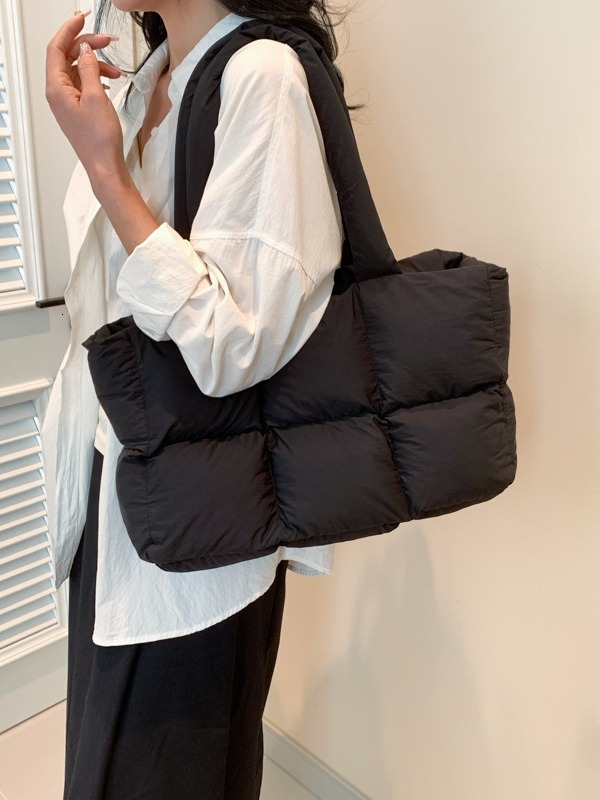 Cross Border Wholesale Bags Large Capacity Soft Puff Shoulder Handheld Down Jacket Tote Cloud Crossbody Fabric Bag