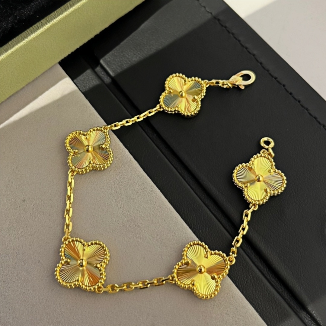 jewelry woman designer lucky clover bracelet brand bracelet gold classic white mother of pearl flower bangle wedding gift with four leaf clovers bra