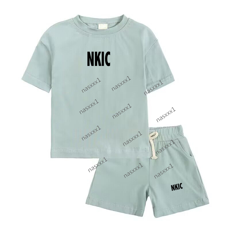 Ensemble d'été pour enfants, vêtements de sport deux pièces à manches courtes pour garçons, décontracté et ample, lettre imprimée, vêtements de m