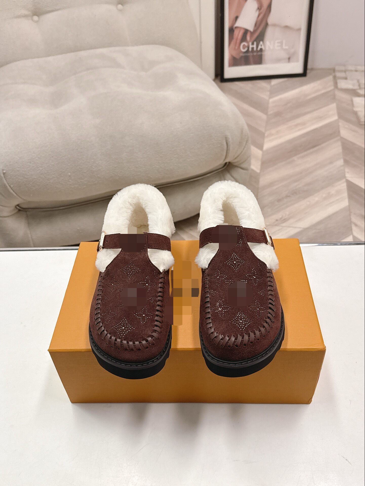 slipper designer woman matte sheepskin wool buckle strap round toe wide thick sole home indoor luxury comfortable beige khaki brown gold retro moder