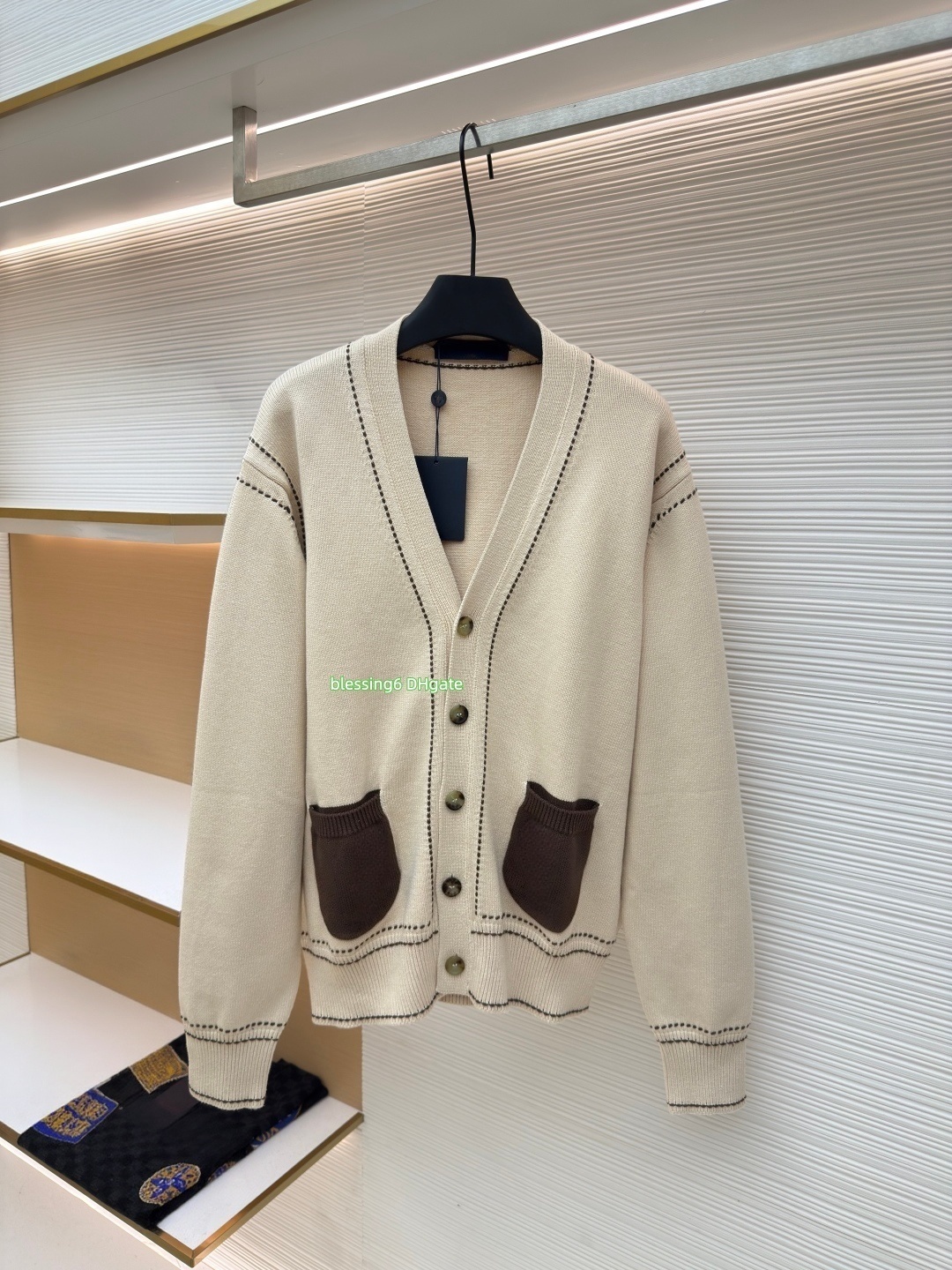 Designer men's wool sweater V-neck knitted cardigan women's sweater pocket letter pattern long sleeved casual autumn and winter knitted ja