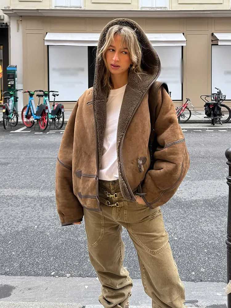 Hooded Women's Down Parkas Leather Trimmed Fleece Lined Jacket Long Sleeve Toggle Closure 2025 Autumn Cool Women Coat Fashion Edgy Lady Outerwe