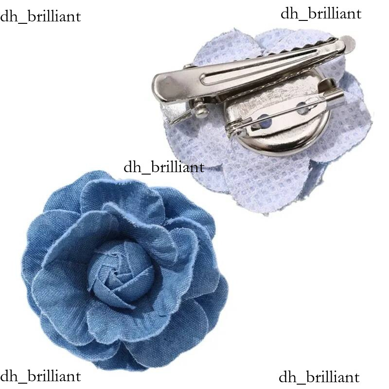Broche camélia élégante en forme de fleur, épingle à revers ethnique, cadeau de vacances festif pour elle, tendance 260623