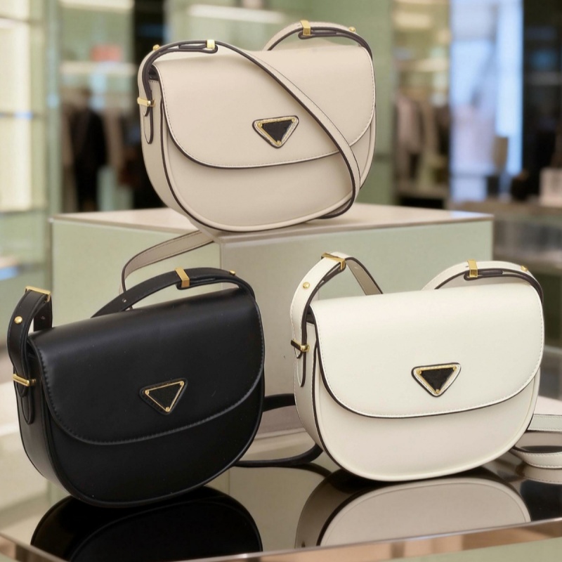 Designer Luxury Saddle Bag Women Classic Triangle Half Moon Crossbody Bags Vintage Leather Shoulder Purses Fashion Flap Messenger Handbags