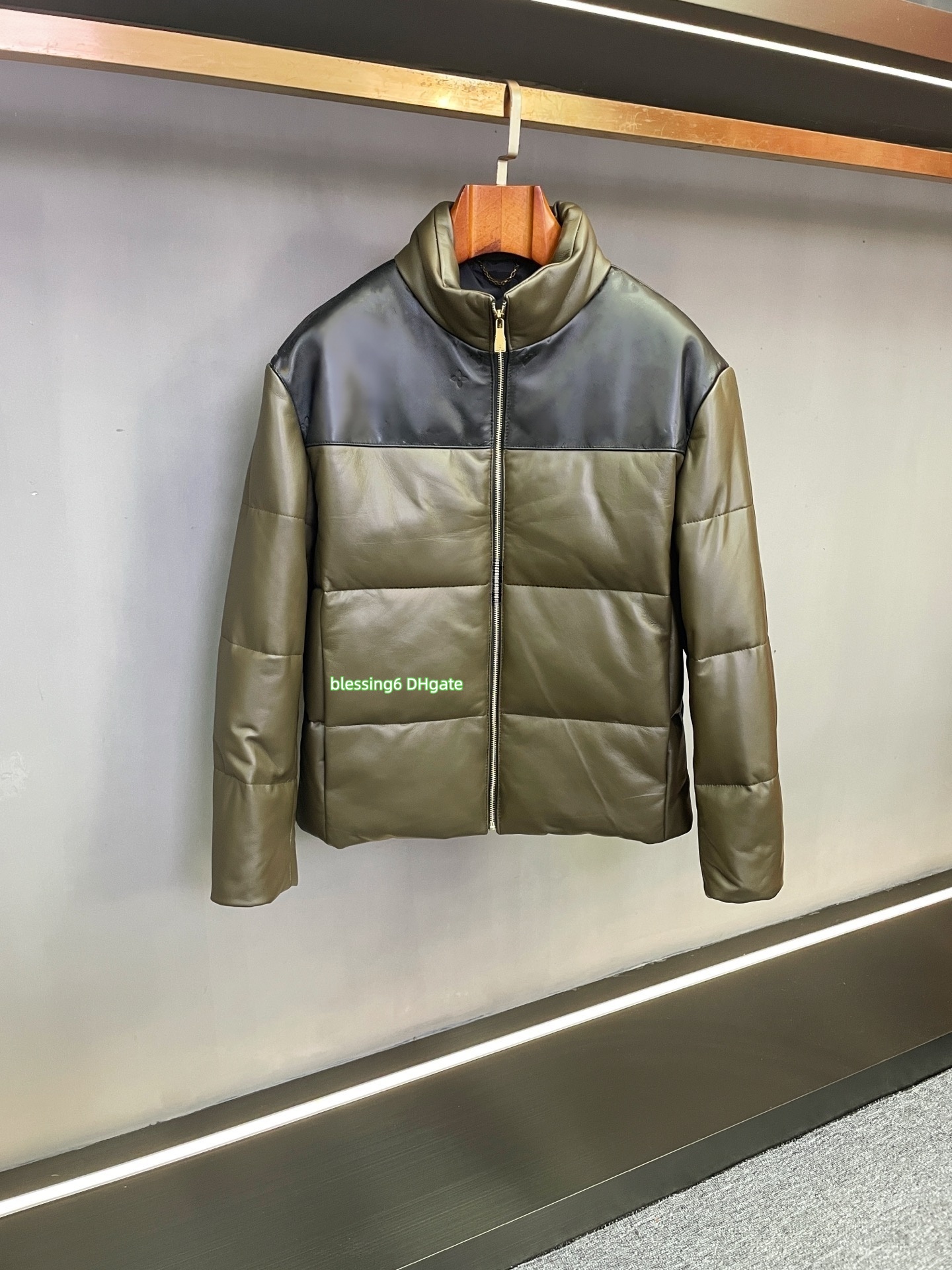 Designer Men's Sheepskin Down Jacket Color blocked Down Jacket Stand up Collar Zipper Warmth Winter Women's Coat Splicing Design Casual Th