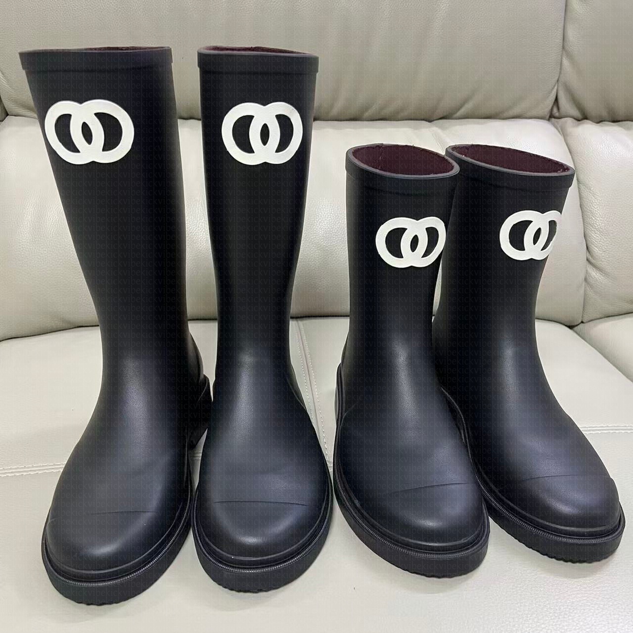 Designer CC logo rain boots shoes color waterproof high boots are suitable for daily outdoor wear in autumn and winter designer shoes essential well