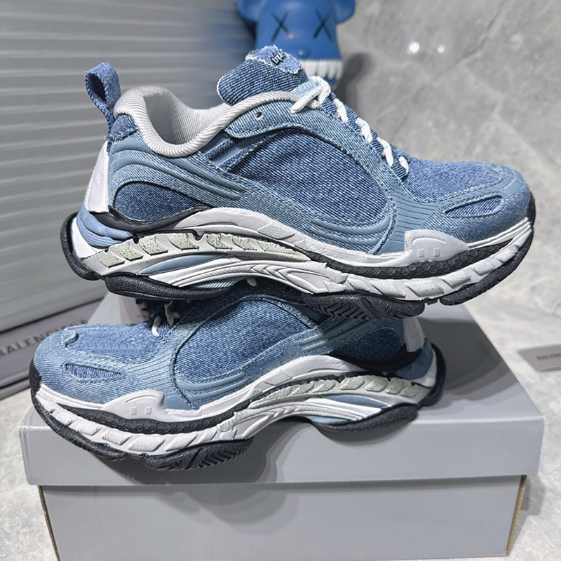 Womens Triple S 2 Sneaker In Black Dark Grey Designer Breathable Platform Casual Shoes Luxury Back Pull On Tab Worn Out Effect Sneakers TPU Sole Siz