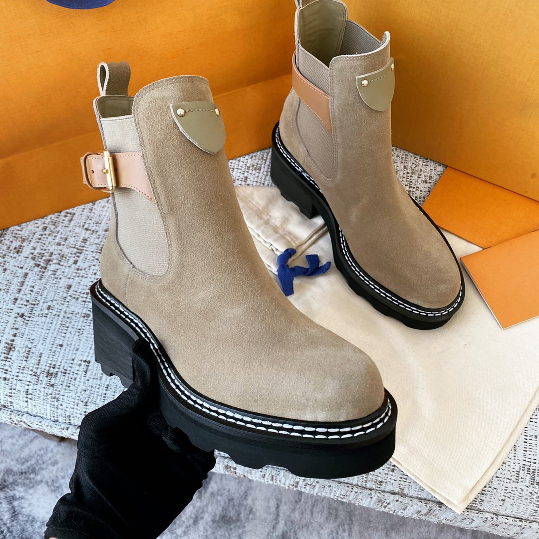 Chelsea Boot Designer Luxury Lady Nude Suede Leather Ankle Booties Casual Fashion Work Outdoor Footwear Quality Comfort Modern Stylish Trendy Red Br
