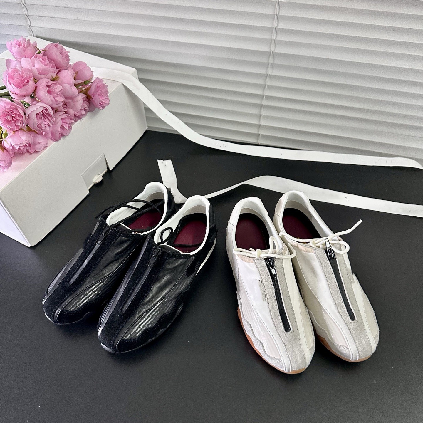 Sandali firmati scarpe scarpe casual da donna scarpe da ginnastica firmate nuvola bianca e nera con sneakers sportive da esterno piatte con cerniera