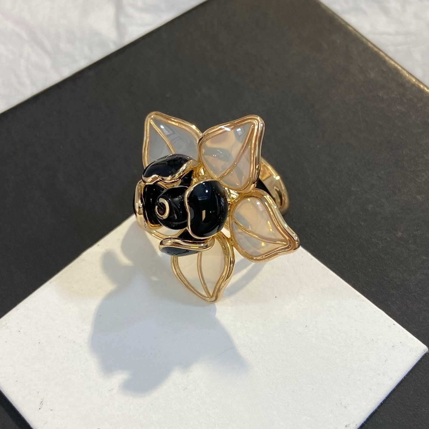 Bagues Designer pour femmes Bijoux de luxe Designer Femmes Quatre Feuille Fleur Bague De Luxe Lettre Plaqué Or Mode Bague Cadeaux Bijoux Lady Par