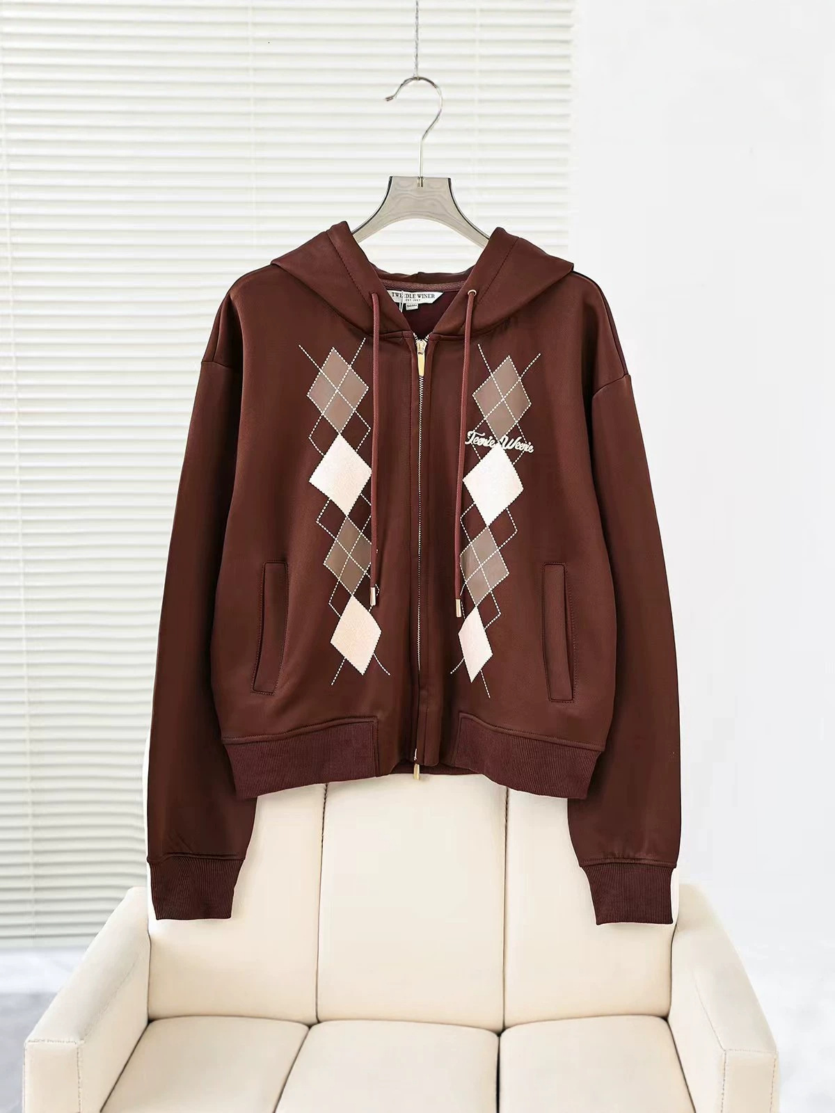 2026 Designer Autumn/Winter New Retro College Style Diamond Pattern Casual Loose-Fit Hooded Zipper Jacket