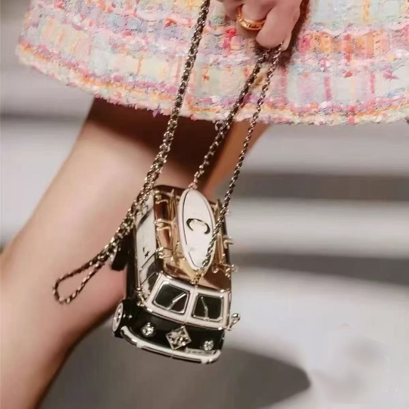 Collier avec pendentif de créateur pour femme - Longue chaîne de pull de luxe en cuir entrelacé plaqué or 18 carats - Bijoux de qualité supérieur
