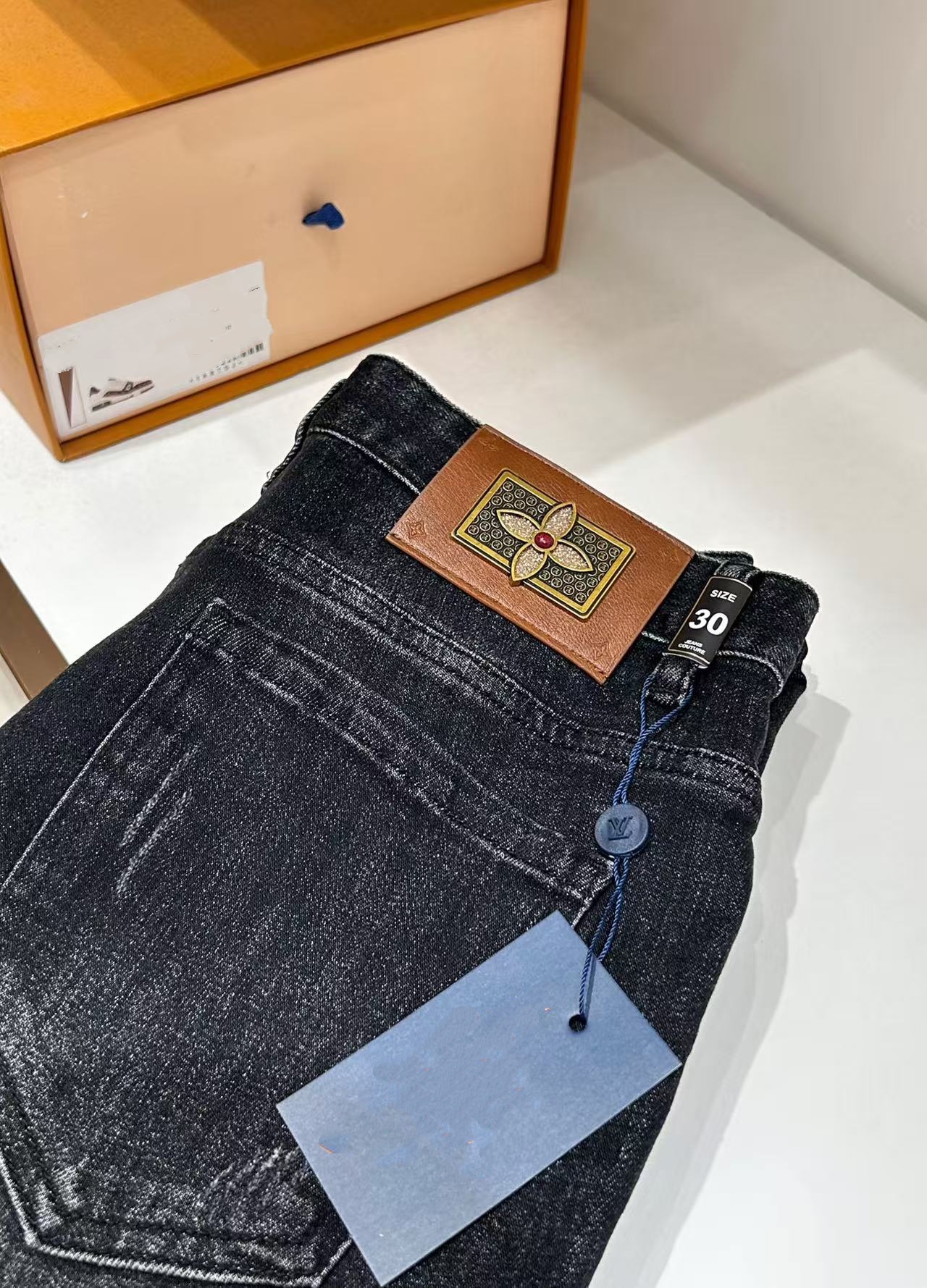 Men's Jeans designer jeans for mens retro style trousers, slim-fit denim long pants, casual luxury jeans VMEY