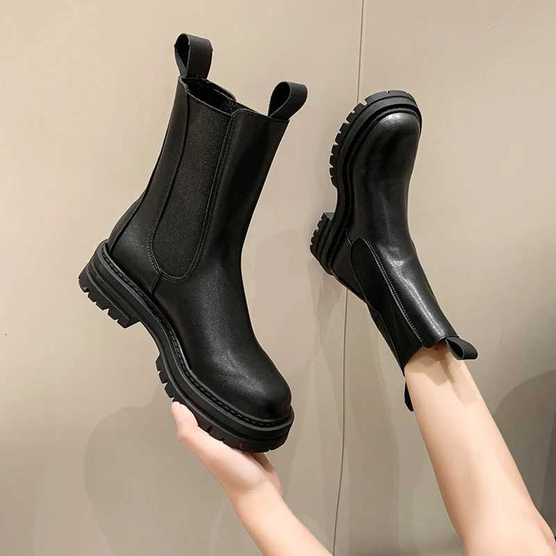 Boots Large size British mid-calf women's boots - 2025 winter new style with round toe design thick sole and medium heel short boots H261010