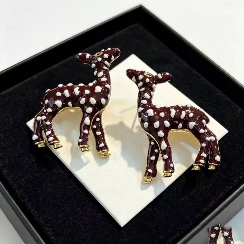 2026 Cute Deer Enamel Stud Earrings for Women 18K Gold Plated Spotted Fawn Animal Earring Vintage Brown White Dotted Deer Statement Earings Party Je