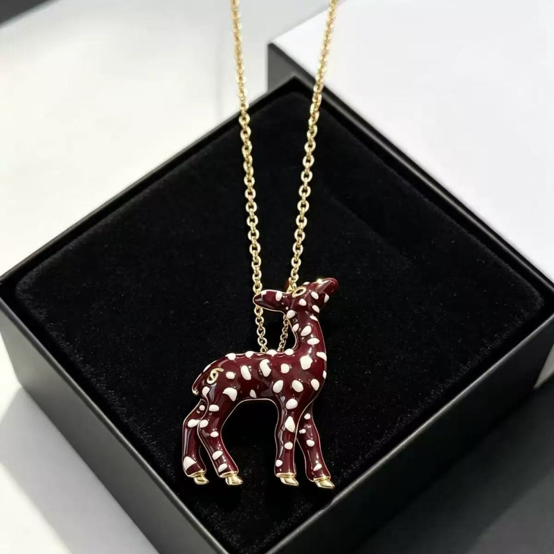 2026 Vintage Enamel Deer Pendant Necklace for Women 18K Gold Plated Spotted Fawn Animal Necklaces Brown White Dotted Deer Statement Necklace Fashion