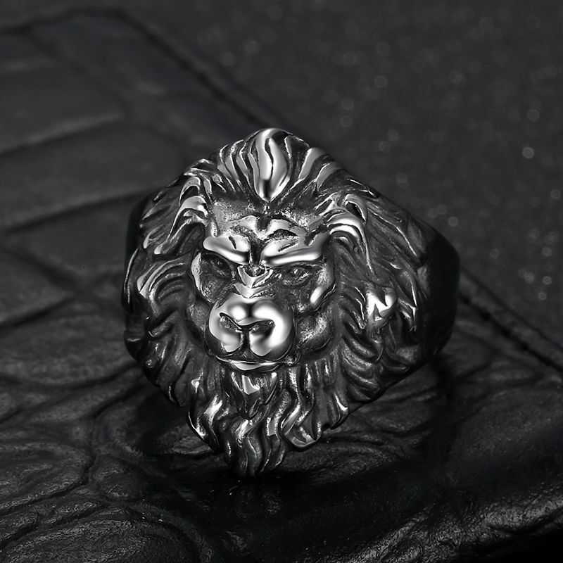 New European and American vintage punk animal ring, stainless steel retro domineering lion head men's ring