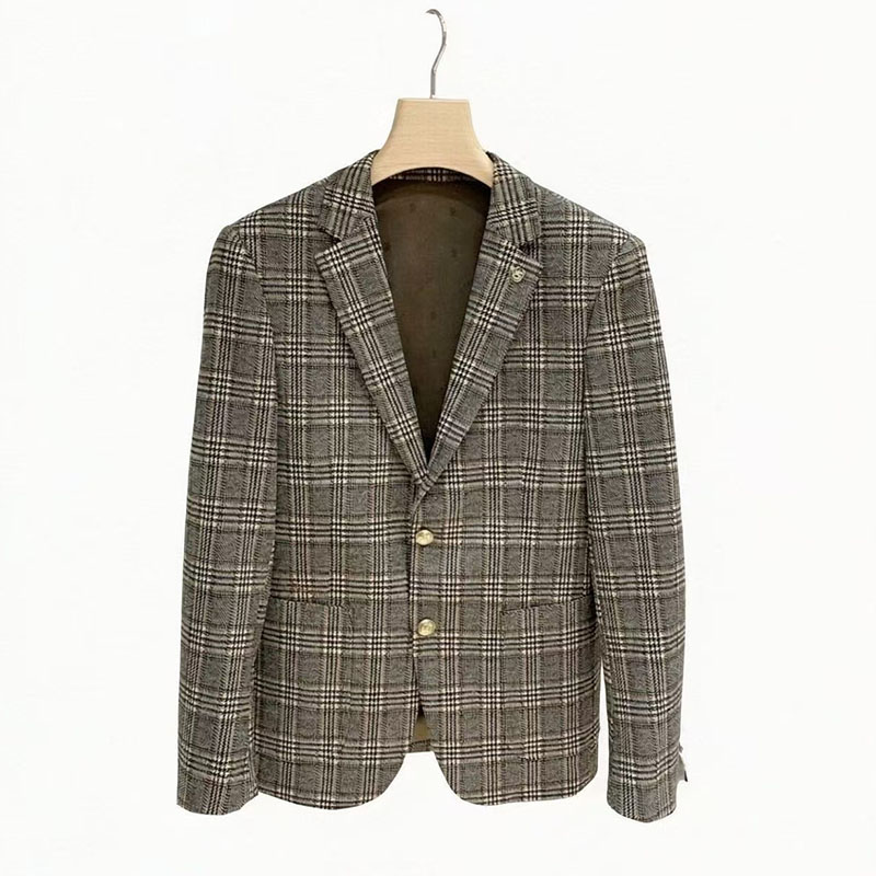 Designer men's plaid suit jacket, autumn/winter style, classic plaid pattern, single-breasted, casual long sleeves, relaxed fit, formal jacket