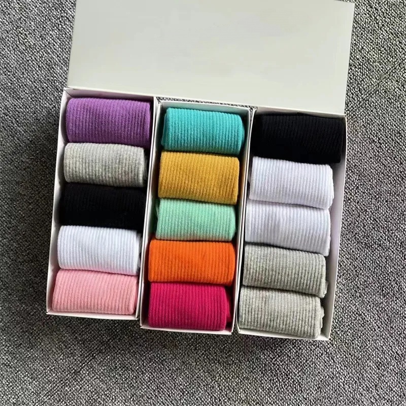 Womens Socks designer sock mens low medium long waisted pure black white grey sport socks soft breathable socks 100% Cotton socks women five pairs O