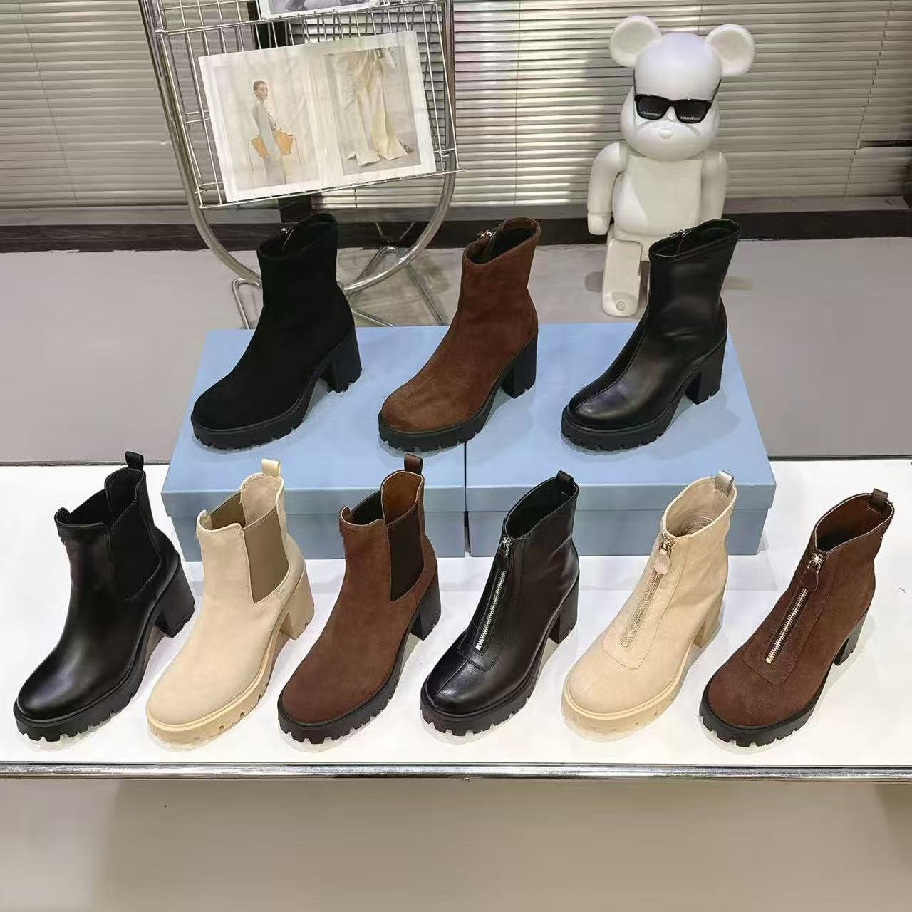 top quality Golden buttons Simple suede Trendy Chunky Block heels slip on Ankle Boots Fashion boots Casual Knight Combat Boots Luxury designer boots