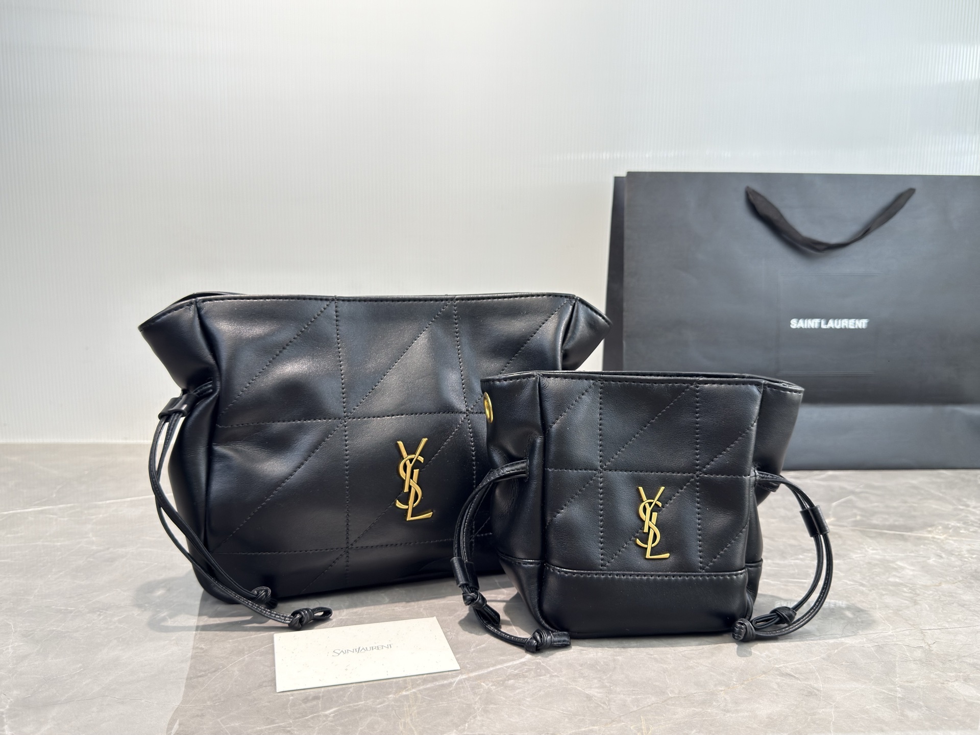 Top 5A Épaule Messenger Sacs Lady Fashion Luxurys Sacs à main Cross Body Hasp Sangles en cuir amovibles Multi poches pratiques compartiments