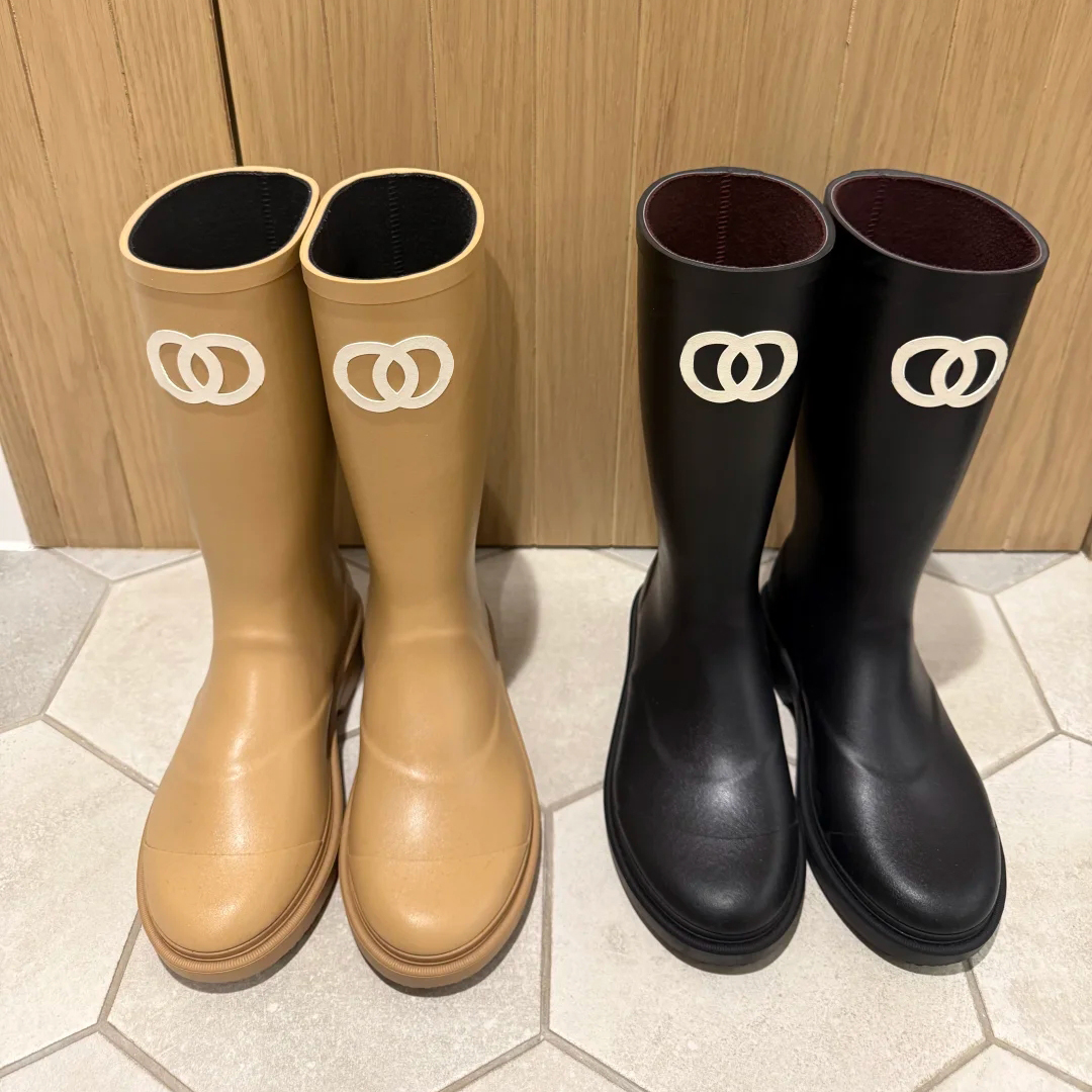 Hot high quality boots designer boots high boots long boots women's high looks rain boots motorcycle boots CC boots genuine leather Queen�
