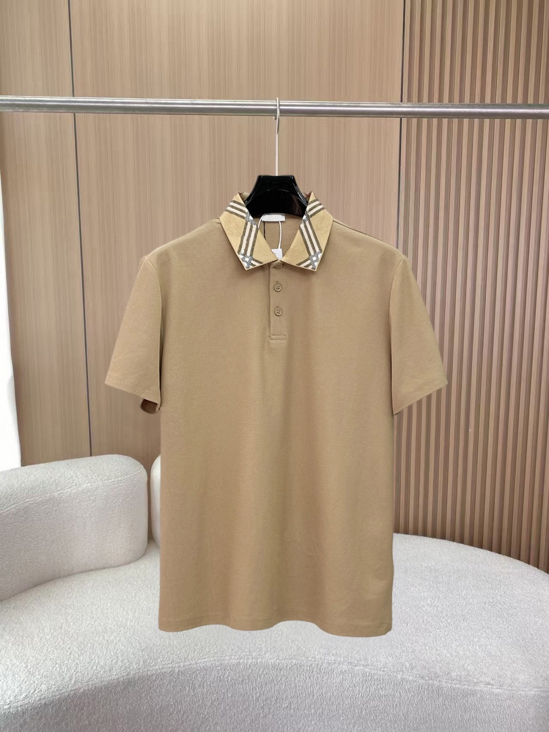 High quality designer men's T-shirt, polo shirt, cotton men's polo shirt buckle decoration, fashionable and versatile plaid lapel business
