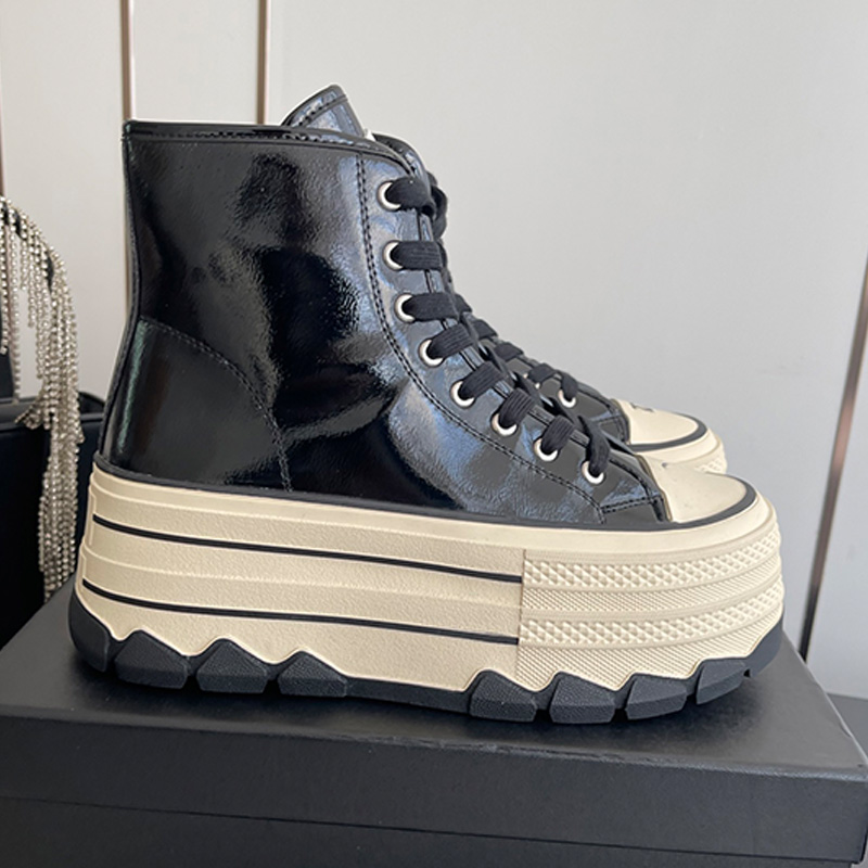 Retro Style Designer Womens Thick Soled High Top Sports Shoes Luxurious Black Smooth Calf Leather Lace Up Side Zipper Sports Shoes Womans outdoor da
