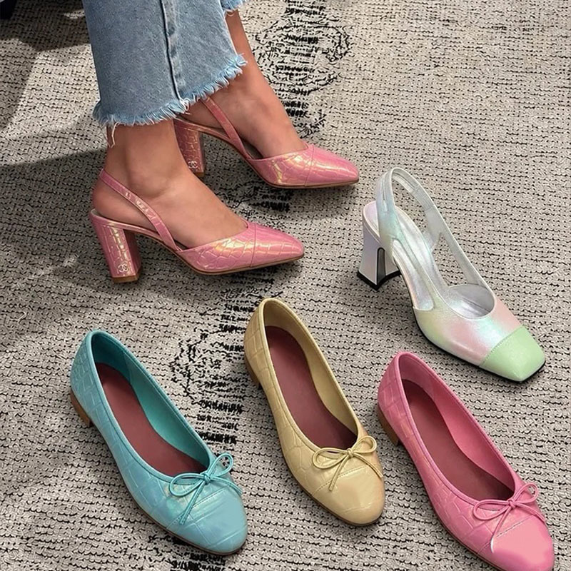 26K Designer Ballerines Rose Matelassé Croc En Relief Irisé Cap Toe Femmes Robe Chaussures Top Qualité Bow Ballerine Mocassins Bureau Travail Pom