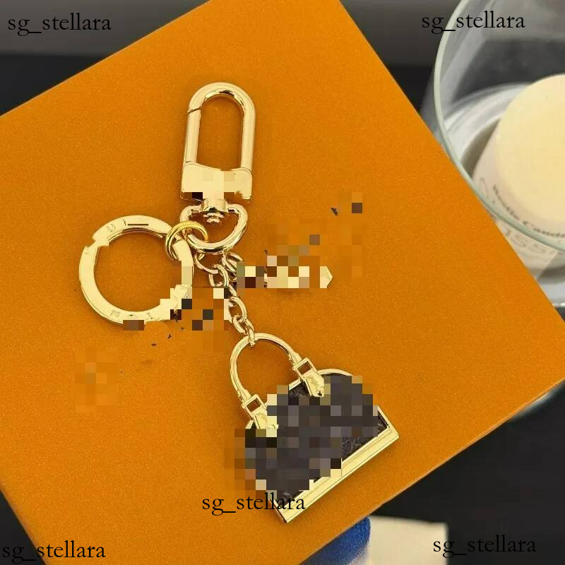 Hot selling Fashionable and Trendy Car Keychain Pendant Hot
