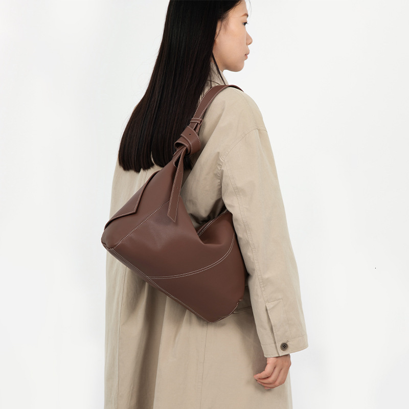Luxury Vintage Designer Bag Women S Dumpling Bag High End Niche Casual Large Capacity Genuine Cowhide Single Shoulder Horn Shaped Underarm SENYY
