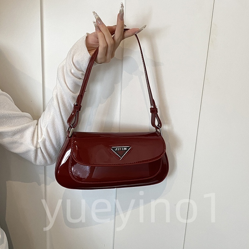 Women's designer luxury fashion handbag armpit bag new multifunctional solid color glossy shoulder bag high-quality fashion crossbody bag