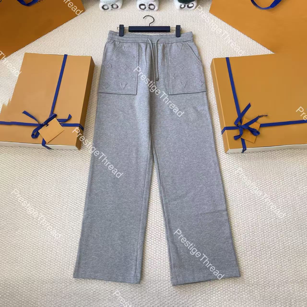 2026 Fall/Winter New Full-Print Embossed Pocket Textured Pants Designer High-Quality Men's Sports Casual Straight-Leg Pants