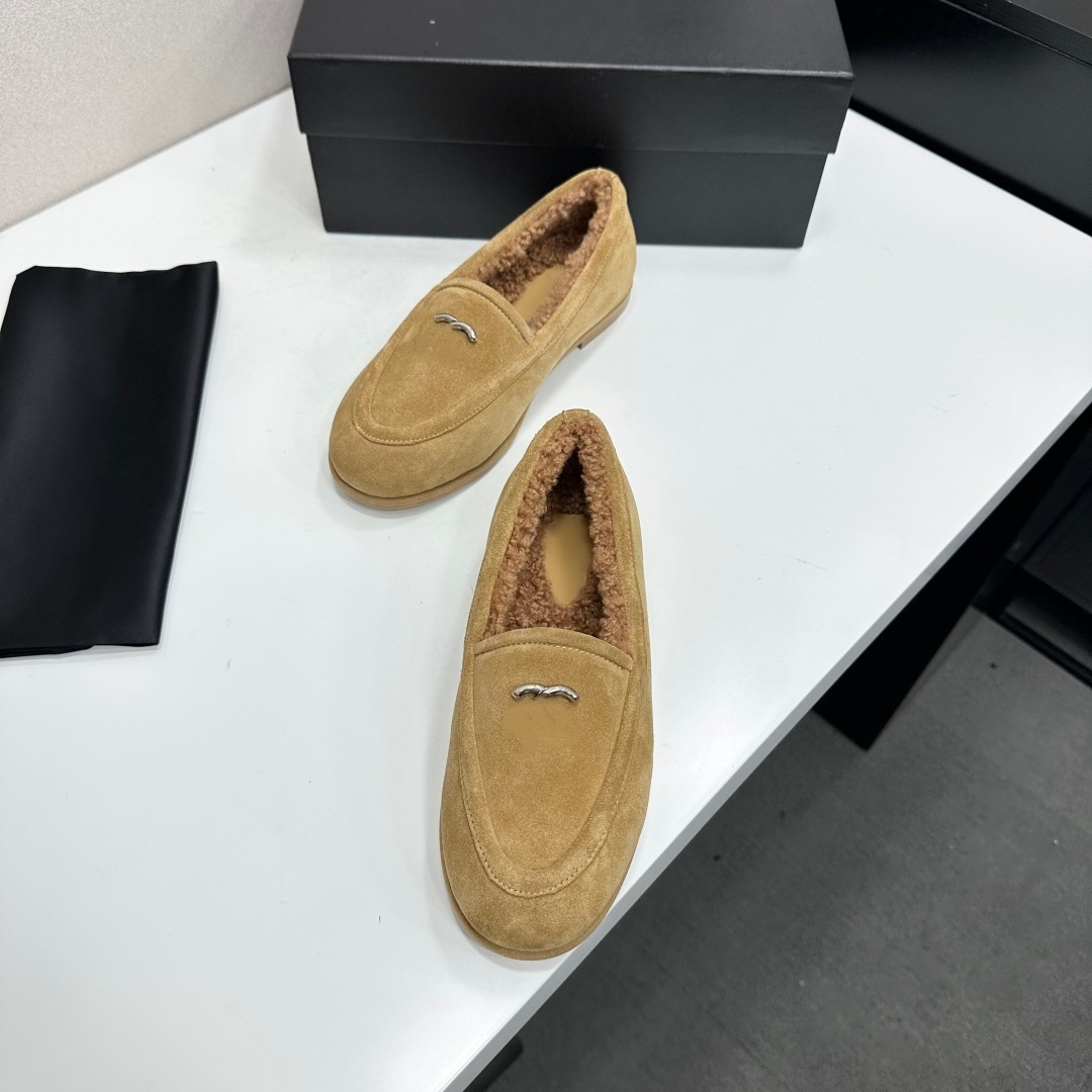 Classic Women Winter Loafers Designer Suede Leather Fur Warm Moccasins Luxury Lady Casual Flat Slides Slip On Outdoor Walking Cotton Shoes Big Size