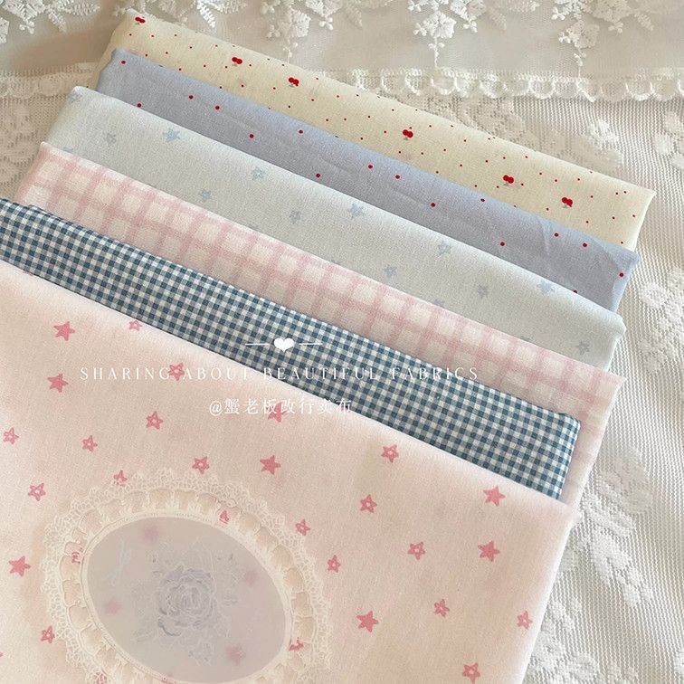 Nouvelle nappe de style coréen avec un design frais et mignon avec des pois et des motifs de dessins animés.