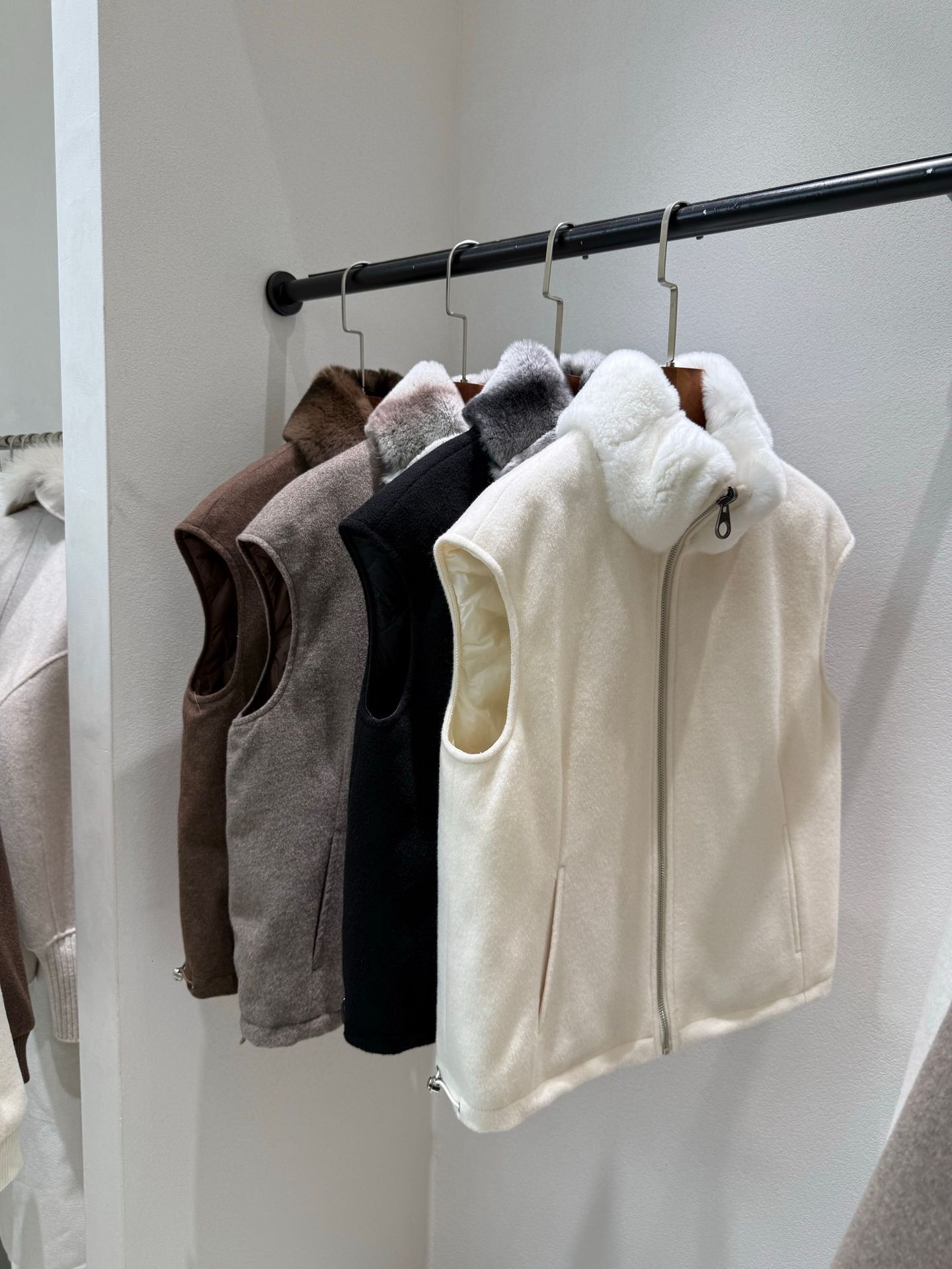 Women gilet vest designer vest coat jacket real leather reversible down vest designer cashmere women wool women coat with a rabbit fur collar coat j