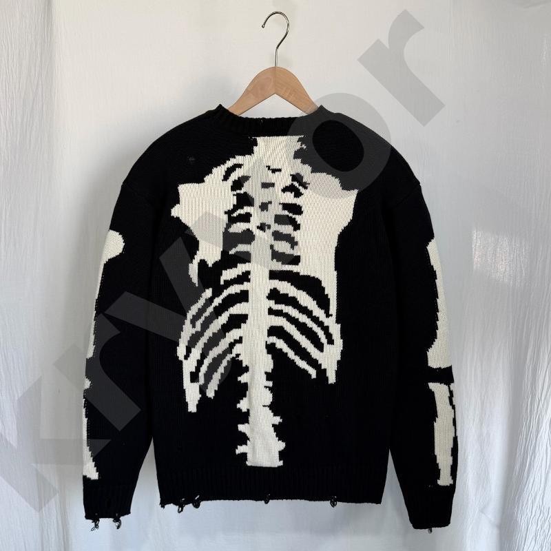 Pull tricoté à motif d'os au dos pour hommes, col rond, manches longues, coupe ample, ourlet déchiré, graphique squelette, haut en tricot, style