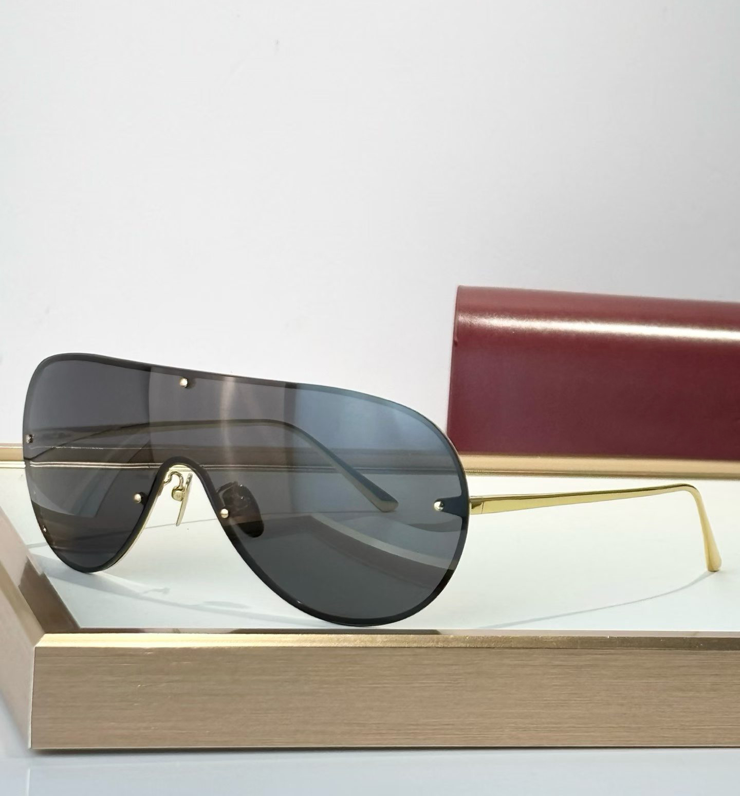 Shield Wrap Sunglasses Oversized Rimless Women Men Designer Glasses Shades UV400 Protection Eyewear Unisex