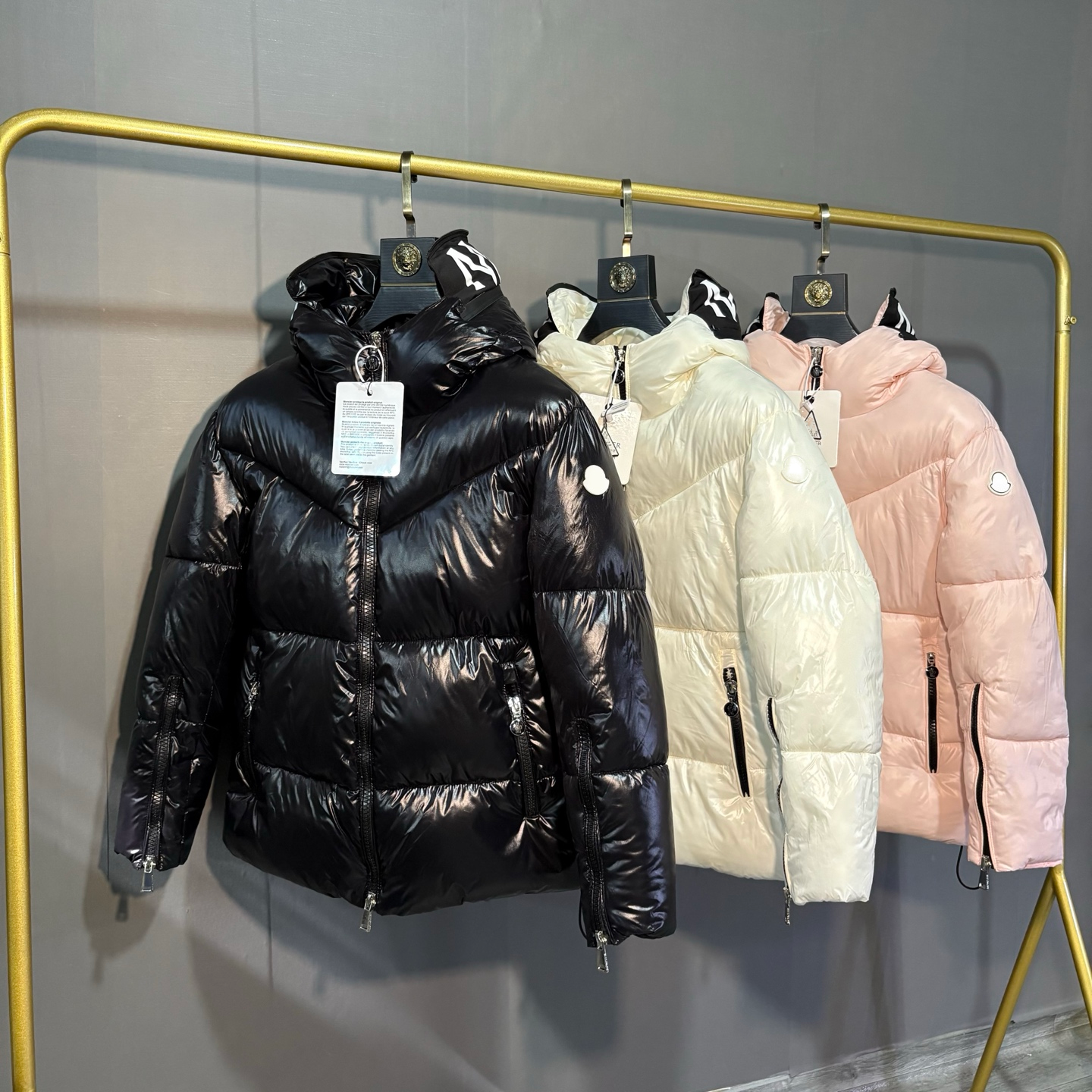 Designer Women Down Parkas Mens Embroidered Badge Stand Collar Knitted Splice Sweater Lightweight Winter Jacket Sweater Puffer Jacket Fluffy Coat Sw
