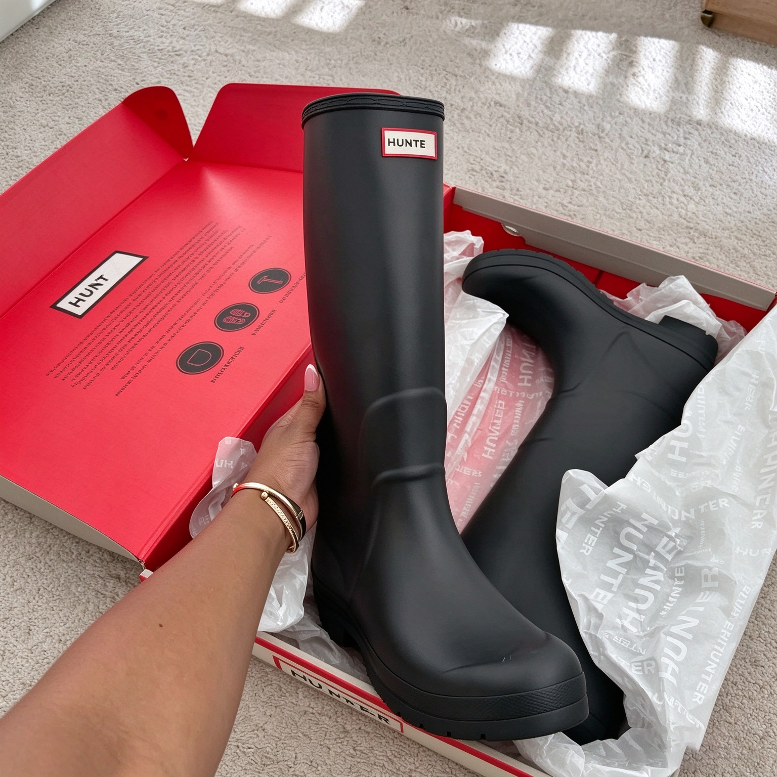 Bottes de pluie hautes originales Designer Hunters pour femmes Caoutchouc de luxe imperméables Wellies imperméables pour un usage quotidien en pl