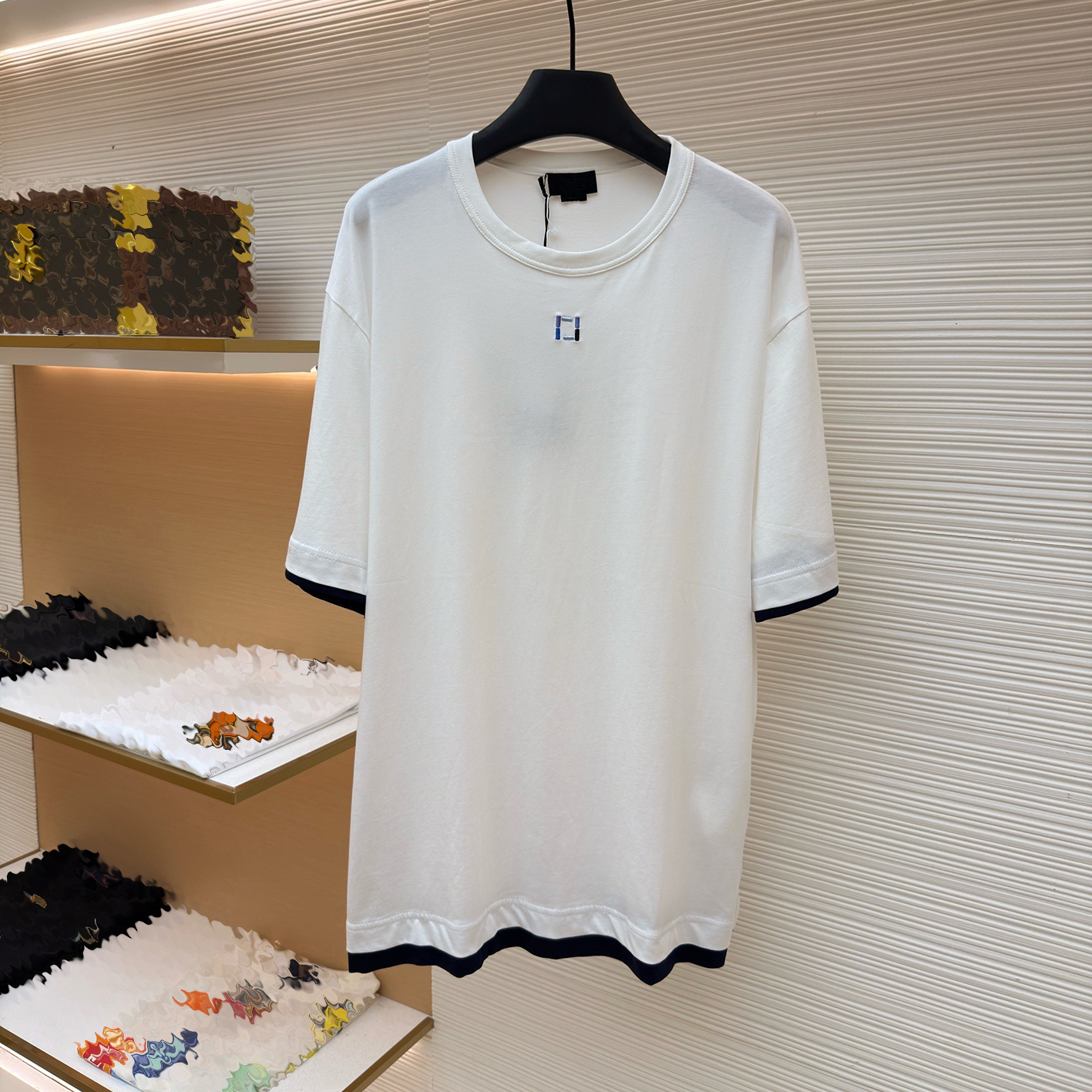 Designer brand clothing high-quality men's T-shirts and polo shirts men's T-shirts round neck short sleeved small embroidery loose casu