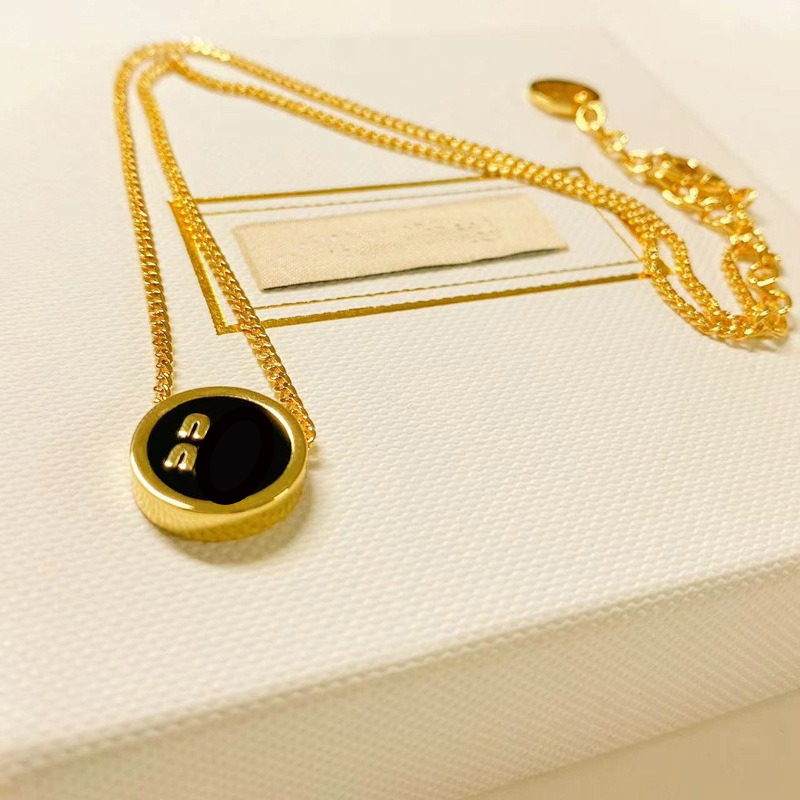 Colliers de marque de luxe avec lettres, pendentifs ras du cou plaqué or, chaîne, bijoux, accessoires, cadeaux