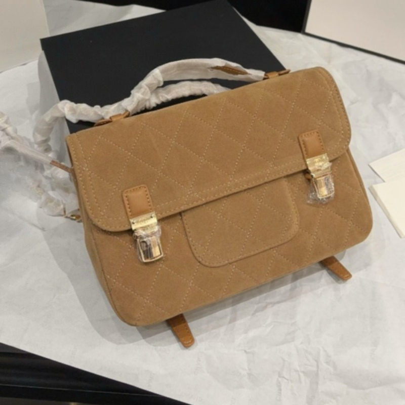 2026 Designer de haute qualité en daim diamant grille sac à dos à la mode mat velours rabat en daim petit sac à dos 26B fourre-tout