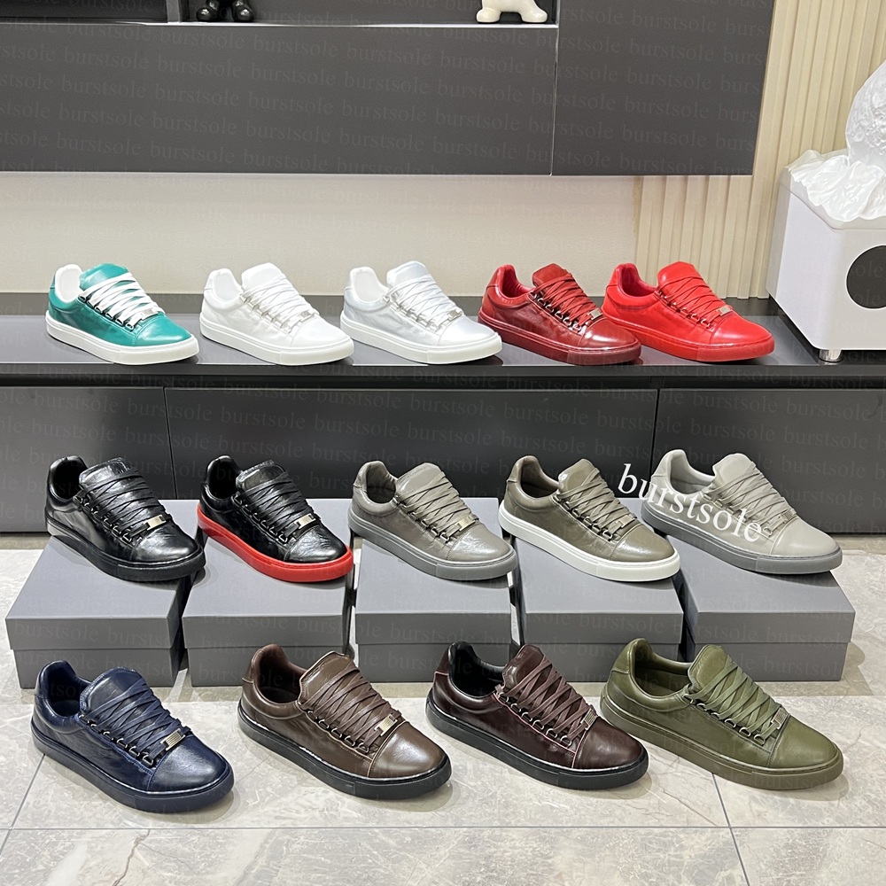 Top brand high-quality leather casual and formal men's leather shoes flat bottomed with a stable and introverted designer appearance versatile