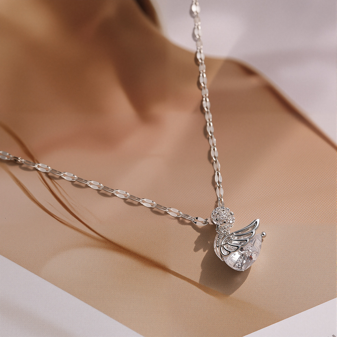 Flash – petit collier en acier et titane pour femmes, avec chaîne de clavicule en forme de cygne sertie de diamants