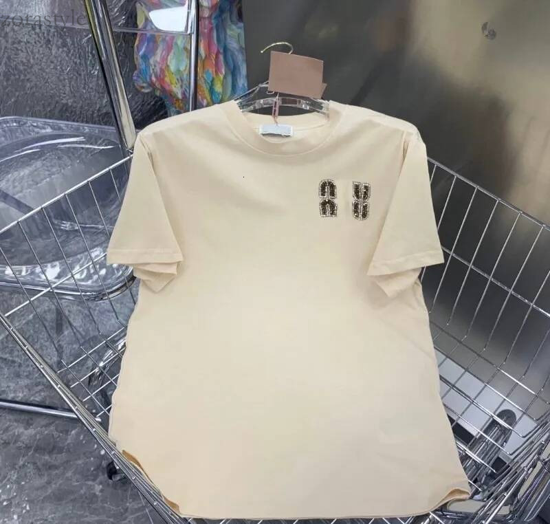 miu Tshirt Summer clothing designer Luxury jumpsuit Short sleeves Heart pattern on chest Round neck Men's and women's universal loose T sh