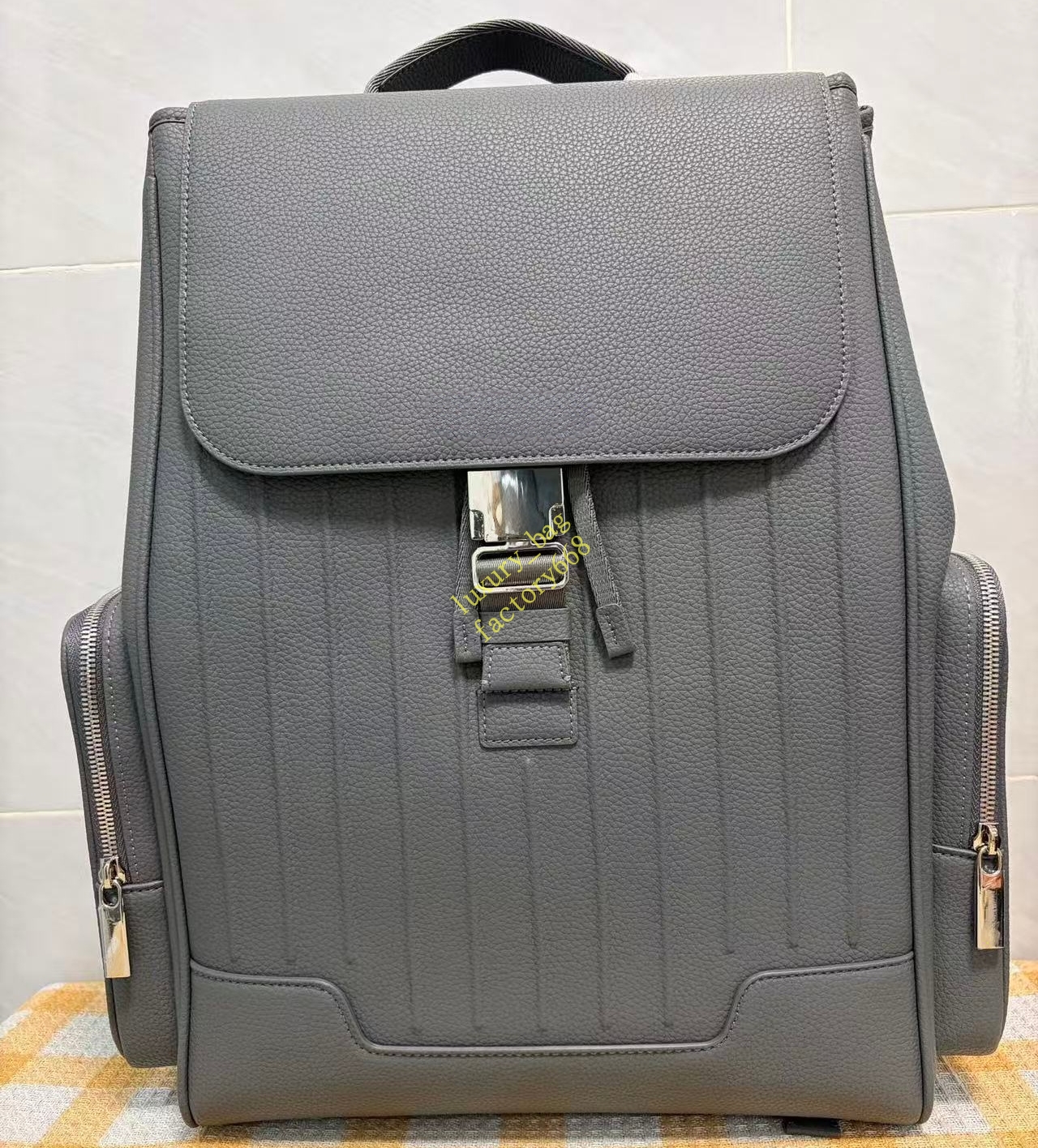 Designer backpack men duffle bag luxury backpack 30cm handbag high quality designer laptop bag genuine leather black designer bag free shipping desi