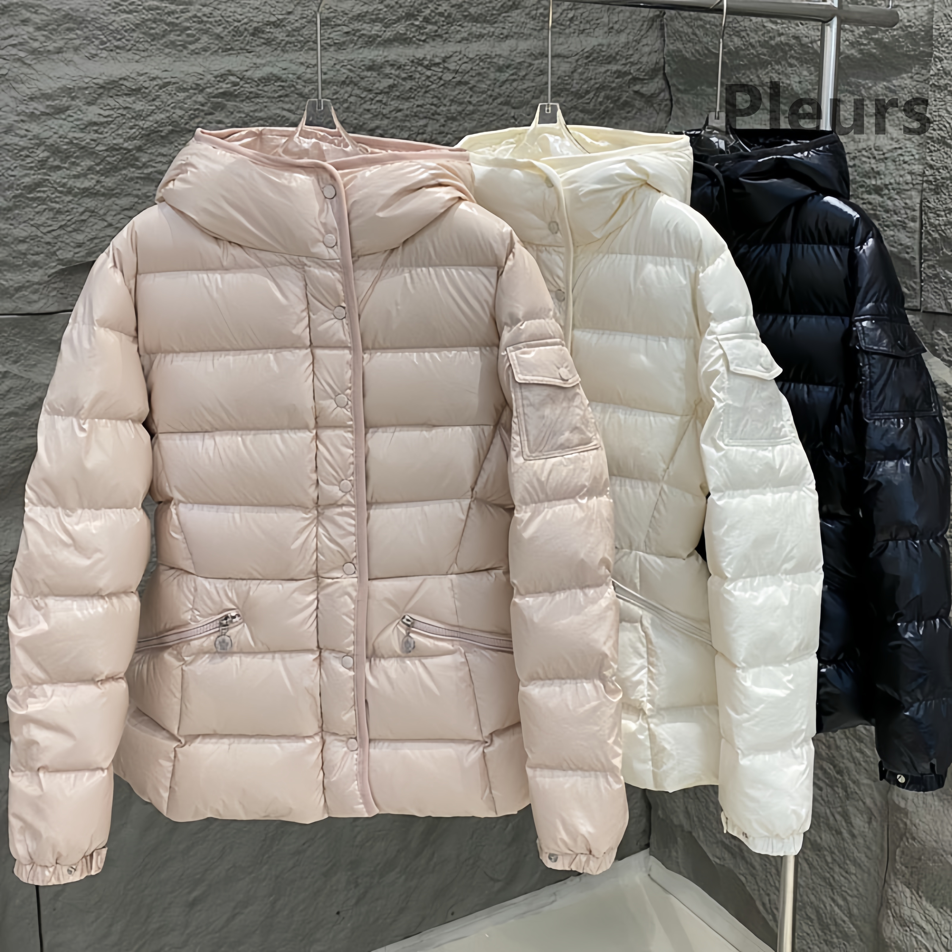 Designer Womans coat women jacket winter boed short down jackets Puffer jacket with belt lady embroidered badge hooded puffer jacket coat