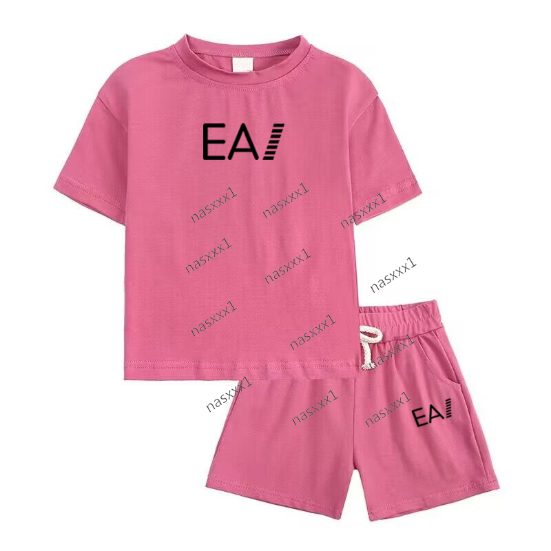 Mode Vêtements décontractés Survêtements à manches courtes T-shirt à la mode Shorts 2 pièces Ensemble Vêtements d'extérieur Garçons Lettre Imprim