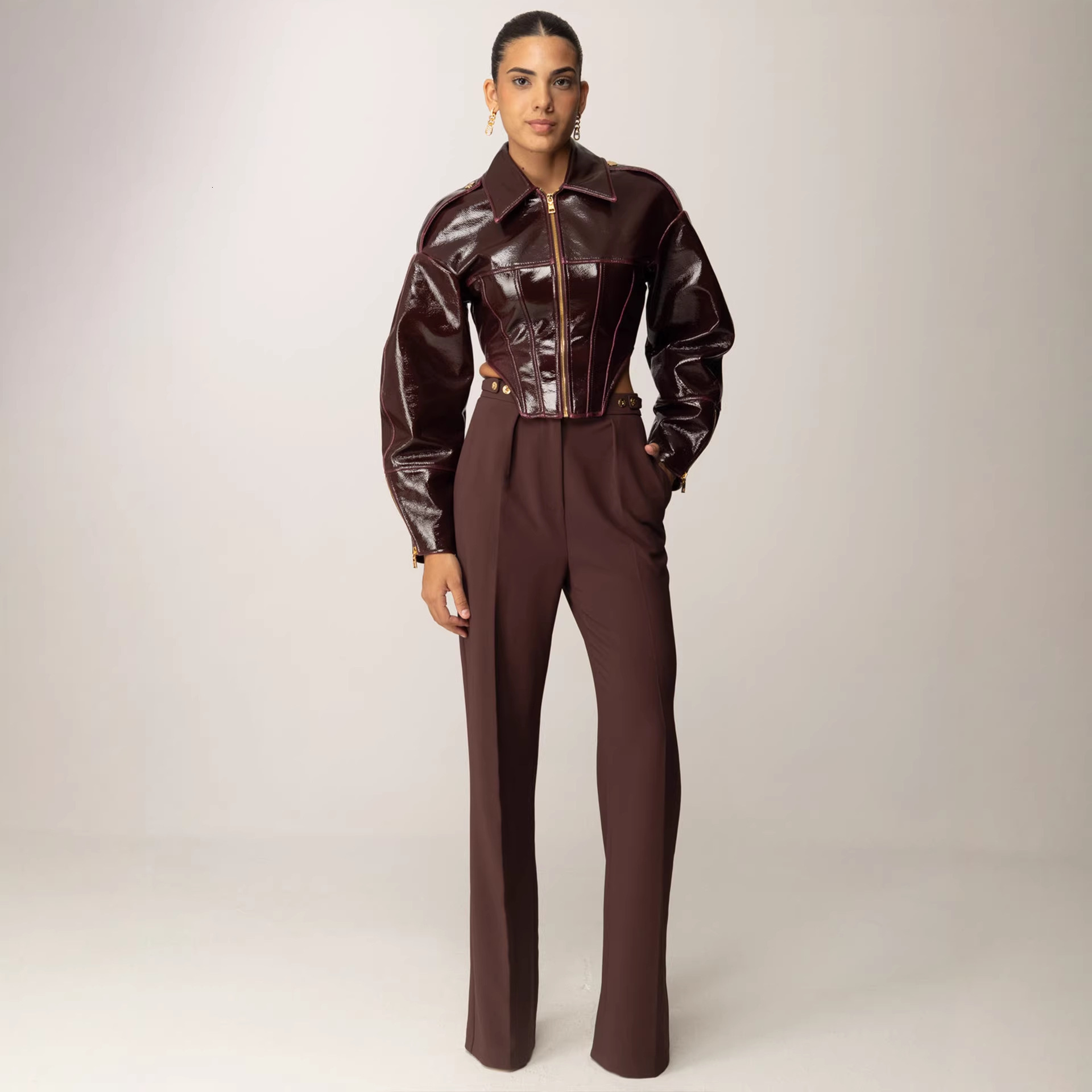PB&ZA European and American women's clothing 2026 Spring and Autumn retro motorcycle style shiny topcoat leather exposed waist short jacket jac